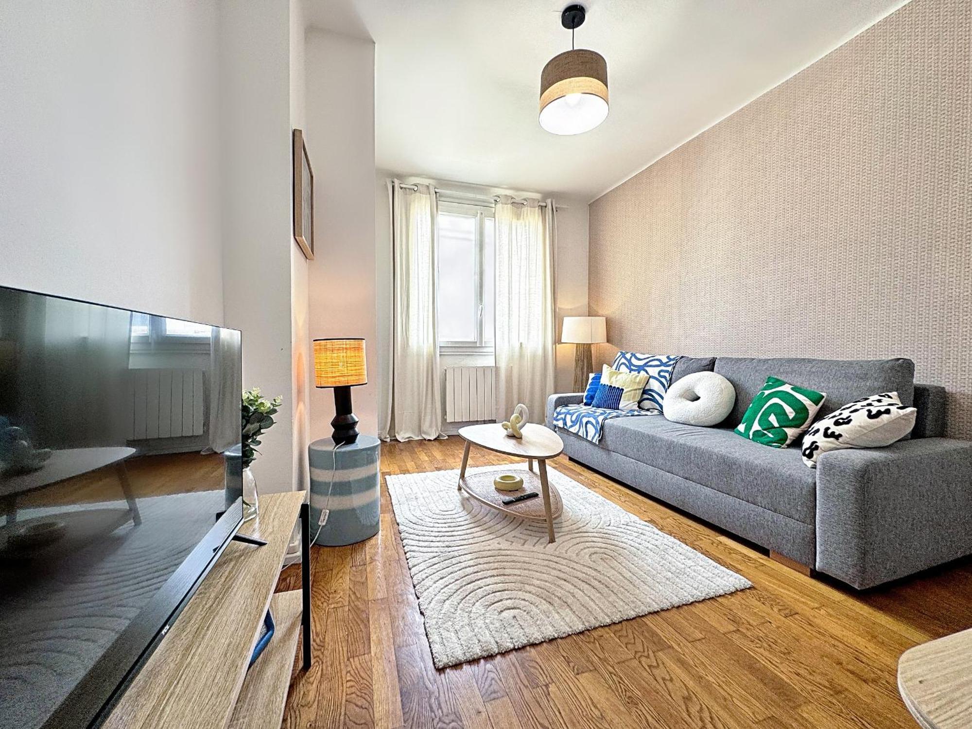 Suite Dounia Лион Экстерьер фото